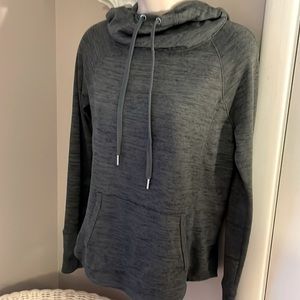 Athleta Sweatshirt/Hoodie‎